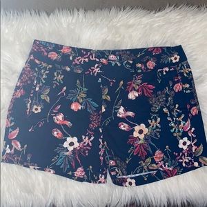 Size 6 floral Twill Shorts by a.n.a